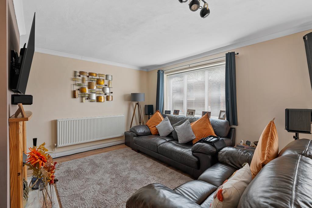 Nixon Drive, Winsford CW Estate Agents